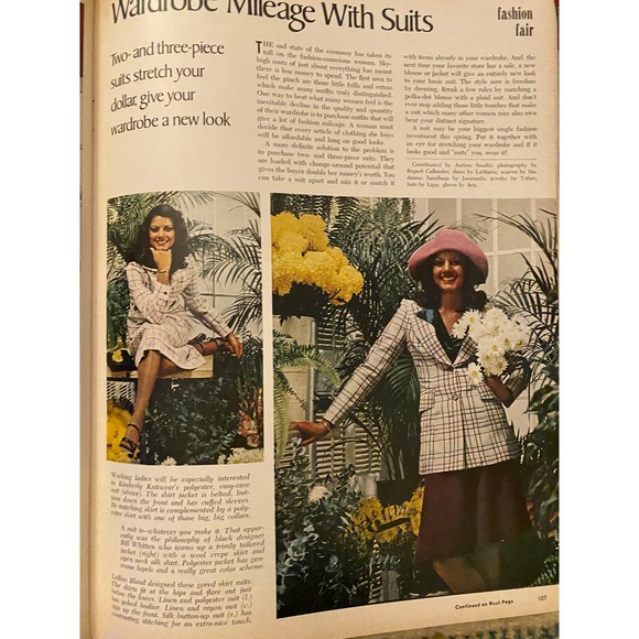 Ebony Magazine, May 1975, Gladys Knight Cover Feature Story - Picture 13 of 15